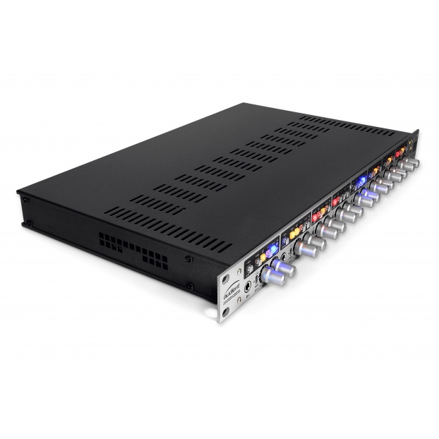 8-kanavainen Mic Pre, jossa on 2 retrokanavaa (sis. HMX ja IRON) ja sisäänrakennettu ADC (ADAT).